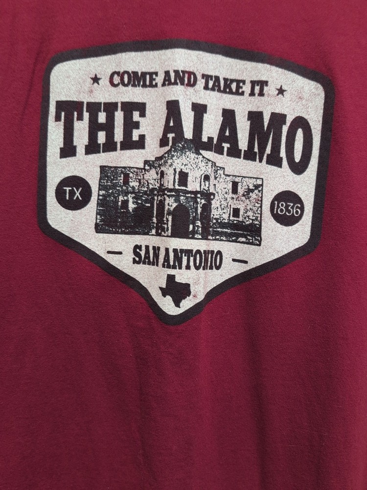 Alamo Mens Red T Shirt Size M San Antonio. Texas. Short Sleeves