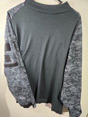 RothCo Long Sleeve Camo Shirt Size XL Black Grey Camouflage Design Acrylic Army