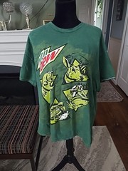 Mountain Dew Graphic Outdoorsman buck Fish Jet Ski Snow Mobile T-shirt Size L