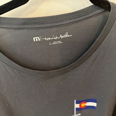 Travis Mathew Short Sleeve Colorado Golf Cart T Shirt Men’s Large Blue