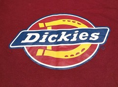 Dickies T-Shirt M Red Burgundy Classic Horseshoe Graphic Logo Cotton Tee Mens