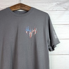 Jedco Mens Buck Wear USA Bigfoot Gray T-Shirt Size L NWT Outdoor Gorpcore