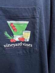 Vineyard Vines Size Medium Blue Making Spirits Bright Graphic Pocket T-Shirt