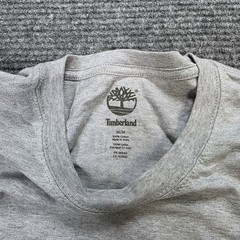 Timberland Rugged and Durable T-Shirt Men’s Size Medium Gray Back Graphic NWT