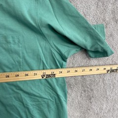 NWOT Lands’ End Men’s XL Super-T Green Crewneck Pocket Tee