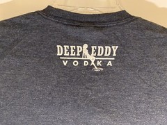 DISTRICT MADE men’s Size M Soft Graphic T-Shirt