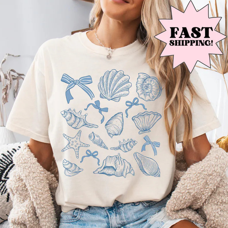 Seashell Retro Beach Ocean Comfort Tee