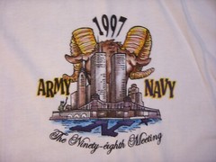 ARMY NAVY CLASSIC 1997 SOUVENIR T SHIRT WHITE WITH LOGO FRONT & BACK