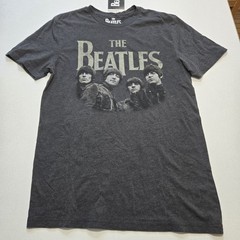 THE BEATLES Rubber Soul “1965 American Tour” Concert T-Shirt – Size S – NEW!