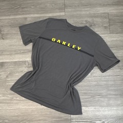 Vintage Oakley Men’s Gray Regular Fit Crew Neck Short Sleeve Logo T-Shirt XL