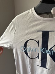 Calvin Klein Jeans Light Blue Graphic Print Cotton Crew Neck T-Shirt Kids M