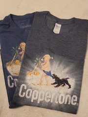 Coppertone 2 Baby Iconic Dog&Girl Shirt Sz Lg 1-Blue,1-Gray Beach Graphic USA