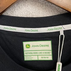 NEW John Deere Men’s M Black T-Shirt Logo Embroidered Medium Cotton