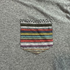 Beautiful Giant XL Gray T Shirt Tribal Pocket