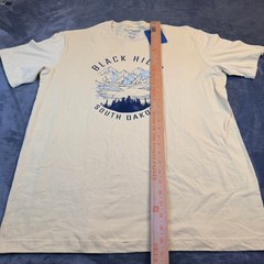 Gear For Sports Black Hills South Dakota Graphic T-Shirt Mens Large Yellow NEW