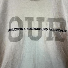 Shakawear T-Shirt Mens Medium Beige Operation Underground Railroad Streetwear