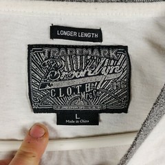 Brooklyn Cloth Shirt Men’s Large White Gray Long Sleeve T-Shirt Crew Neck Good