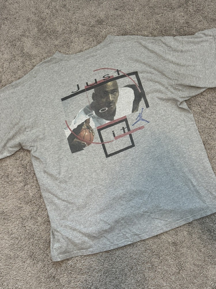 Vintage 90s Nike Michael Jordan T-Shirt Men’s XXL Gray Basketball Made in USA