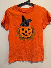 Halloween Kitty Graphic Tee Black Cat in Pumpkin Orange Shirt Sz.M