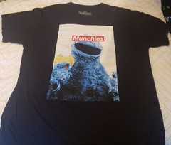 Sesame Street Cookie Monster Munchies 100% Cotton Graphic Tee L Crew Neck