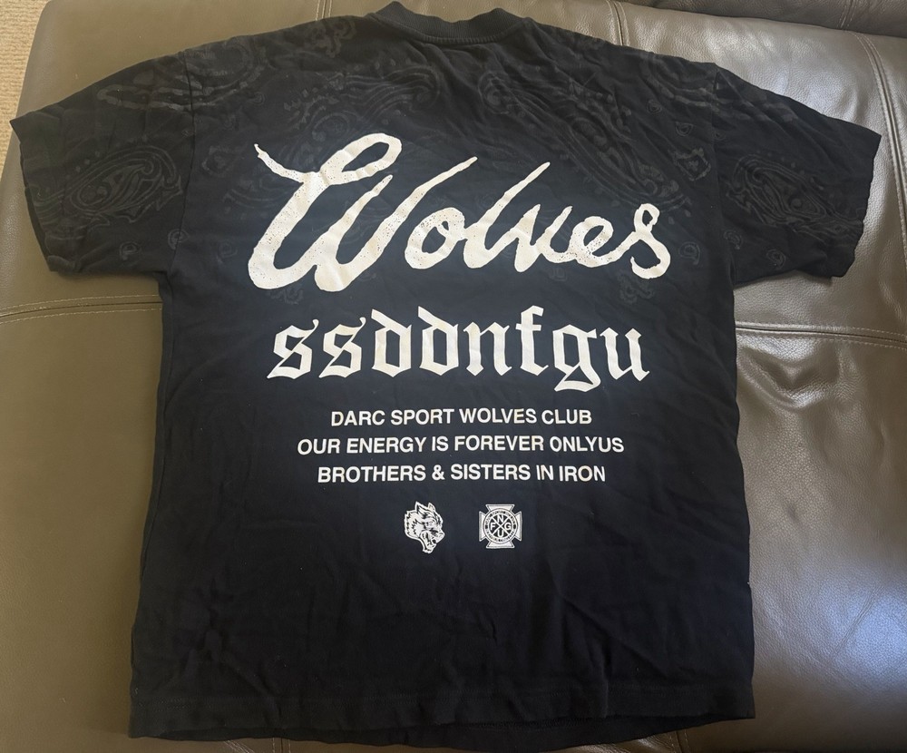 Darc Sport Men’s S Black Wolves Graphic Crew Neck Short Sleeve T-Shirt 891/1000