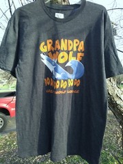 Grandpa Wolf Do Do Do Do Great Wolf Lodge L Gray T-Shirt NWT