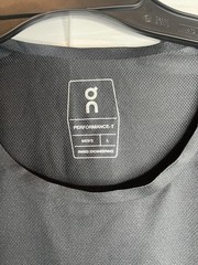 On Cloud Run On Clouds Performance T Shirt Mens Size M Black Active Running (NEW