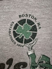 SKULLY’S Tavern Bar & Grill Boston, MA T-Shirt Mens L Crewneck Pull-On RETRO/Y2K