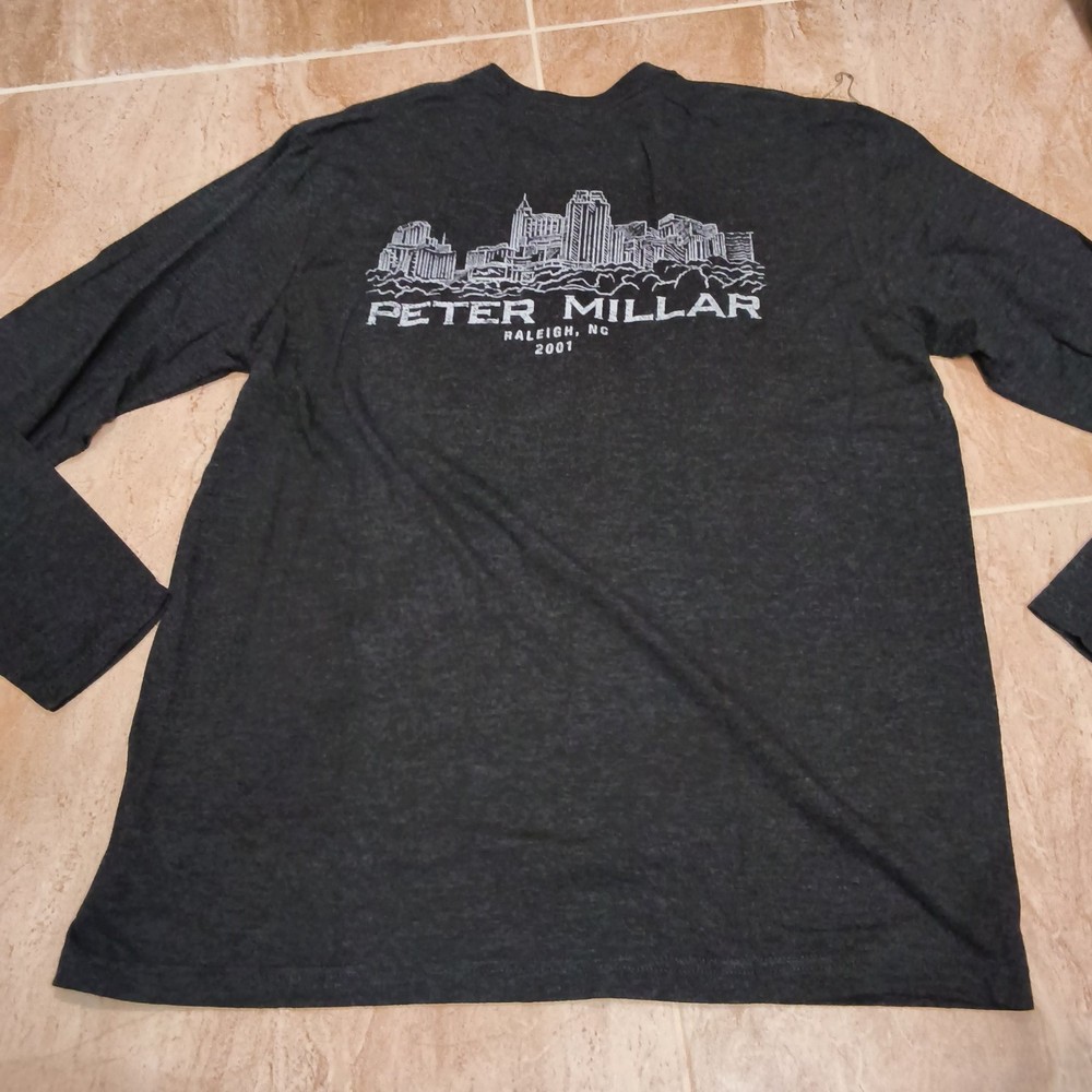 Men’s Peter Millar Shirt Skyline Graphic NC 2001 Logo Gray Long Sleeve Sz L
