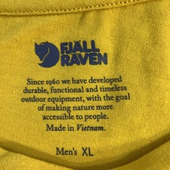 Fjallraven Mens Logo T-shirt Ochre Yellow Organic Cotton Blend Size XL NWT