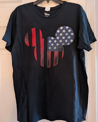 DISNEY Men’s X Large Mickey Mouse Red White & Blue Shirt American Flag T Shirt