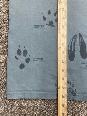 90s Animal Foot Prints Shirt Men Sz Large AOP Queen Helmina Park Double Nature