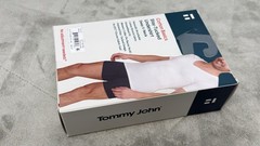 TOMMY JOHN 2 PACK STAY TUCKED V-NECK T-SHIRTS MEN’S SIZE M BRAND NEW IN BOX 🔥🔥