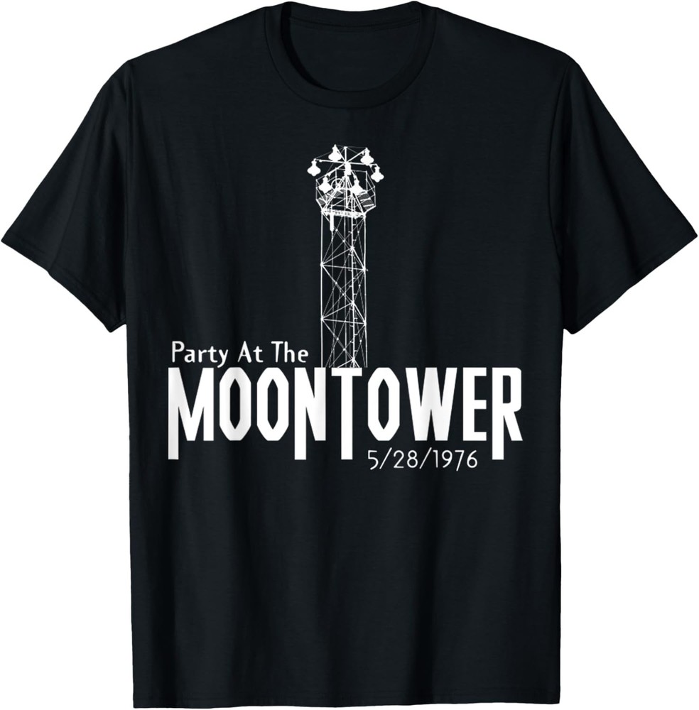 Party At The Moon Tower Funny Cool Vintage Party Classic 90s T-Shirt