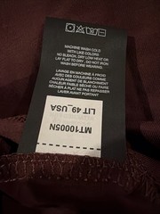 NWOT Cuts AO Men’s Trim XL Short Sleeve Crew Curve-Hem Magenta Tee- $54 Retail!