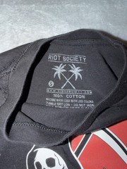 Riot Society Black T-shirt Men’s Shirt Size Small