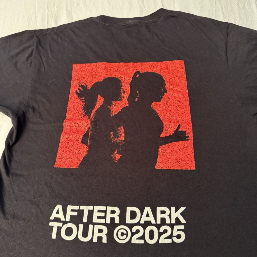 Nike Run After Dark Tour 2025 T Shirt Size Small Los Angeles 13.1 Swoosh