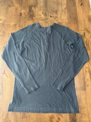 EUC Mens Outpost makers henley blue 100% cotton long sleeve size M