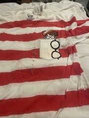 Where’s Waldo Shirt Adult Size Large Mad Engine White & Red Stripes NWT