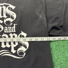 Y2K 2000’s Famous Stars and Straps T-shirt