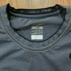 Nike Pro shirt fitted athletic young mens medium Personal Trainer