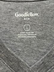 Men’s Everyday Wear Short Sleeve V Neck T-Shirt Goodfellow Casual Gray L NWT