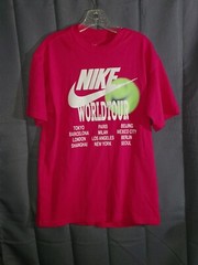 Nike World Tour T Shirt Size S Fire Berry