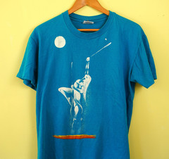 Tiger Moon Woman Tennis Player 1990’s Teal Graphic-Tee Print Vintage T-Shirt (L)