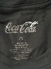 Coca-Cola Atlanta Georgia Peach Graphic Cropped T-Shirt