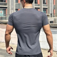 Quick-drying Slim Fit Men Sport T-shirt Summer Running Round Neck fitness Traini
