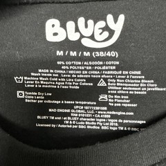 Bluey This Was The 80’s Man Bandit & Chilli Black T-Shirt Men’s Medium 38-40