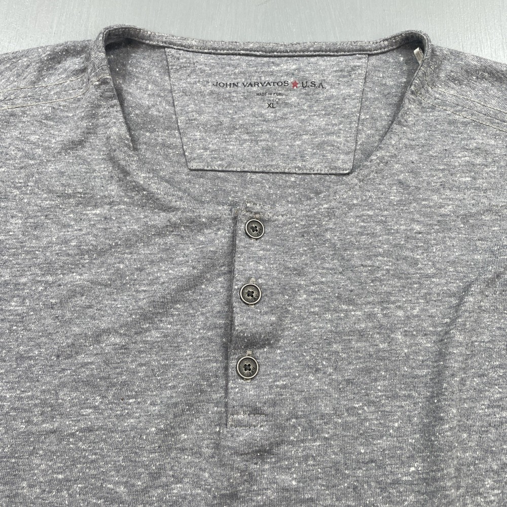 John Varvatos Shirt Mens XL Henley Tee T Short Sleeve Marled Poly Cotton Gray