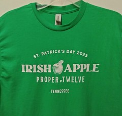 Irish Apple Proper Twelve T-shirt Mens M Green Gildan No. 12 St Patricks Day New