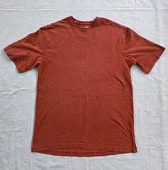 Duluth Trading Mens Orange Long Tail T-Shirt Size Medium Relaxed Fit 100% cotton